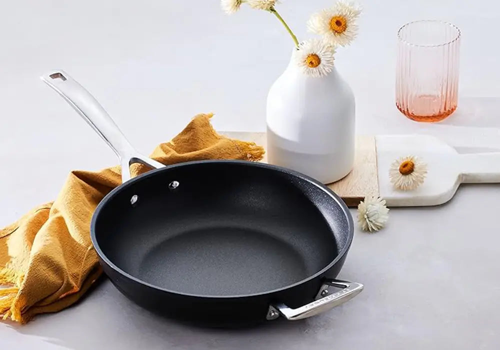 調理器具 LE CREUSET toughened non-stick Le Creuset - 強化ノンスティック：プレミアムノンスティック調理器具