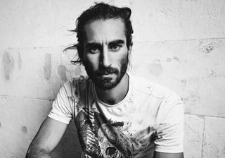 Discover the bold elegance of poetic design in KnIndustrie cookware by Ivan Tresoldi, from Storm trays to mahogany lids and more. Buy now on SHOPDECOR®