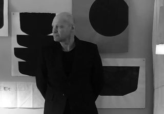 Minimalist and poetic, Paul Stefan Gross creates lighting for Serax with the iconic Nomad lamps, blending sculpture, function, and timeless design.