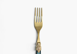 Discover Rivadossi Sandro Gold cutlery in 18/10 stainless steel, with luminous PVD finishes, coloured handles and refined details for elegant table settings.