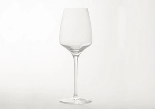 Explore the Tag collection by Schönhuber Franchi: elegant stem glasses, crystal tumblers, and premium wine glass sets for modern dining. Buy now on SHOPDECOR®
