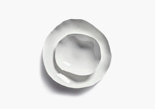 Roos Van De Velde’s Perfect Imperfections for Serax turns nature-inspired forms into poetic ceramic plates, bowls, and tea sets.
Buy now on SHOPDECOR®