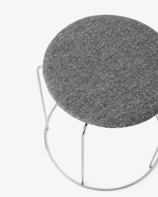 &Tradition Wire stool in stainless steel with magnetic upholstered cushion