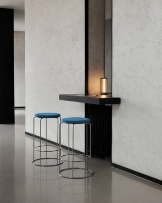&Tradition Wire stool in stainless steel with magnetic upholstered cushion