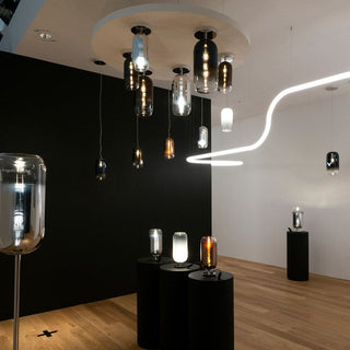 Artemide Gople Mini Tischleuchte mit schwarzer Struktur und Kupfer-Diffusor