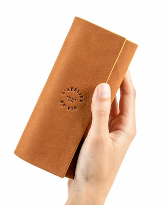 L'Atelier Du Vin Tire-bouchon Soft Machine Nomad pour serveur dans une pochette en cuir
