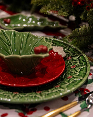 Bordallo Pinheiro Holly/Azevinho dessert plate - Buy now on ShopDecor - Discover the best products by BORDALLO PINHEIRO design