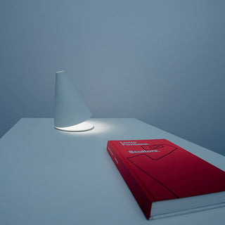 Davide Groppi Palpebra table lamp matt white - Buy now on ShopDecor - Discover the best products by DAVIDE GROPPI design
