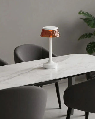Lámpara de mesa portátil Flos Bon Jour Unplugged LED con corona