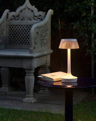Lámpara de mesa portátil Flos Bon Jour Unplugged LED con corona
