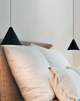 Candeeiro suspenso LED Flos String Light Cone