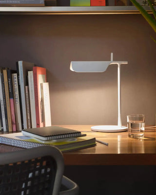 Lámpara de mesa LED Tab T de Flos