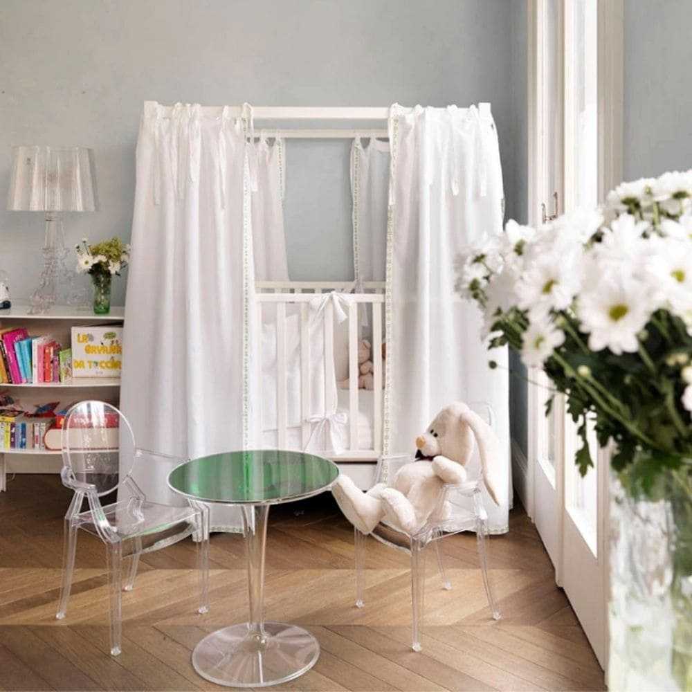 Kartell Lou Lou Ghost armchair for children - Main Image