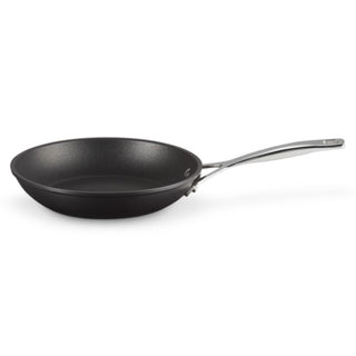 Le Creuset Toughened Non-Stick shallow frying pan 22 cm - Buy now on ShopDecor - Discover the best products by LECREUSET design