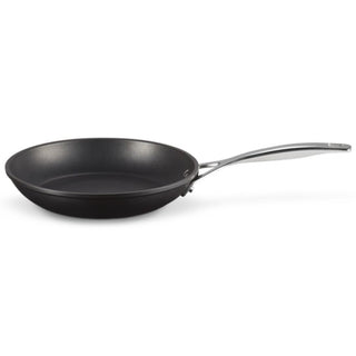 Le Creuset Toughened Non-Stick shallow frying pan 24 cm - Buy now on ShopDecor - Discover the best products by LECREUSET design