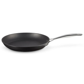 Le Creuset Toughened Non-Stick shallow frying pan 28 cm - Buy now on ShopDecor - Discover the best products by LECREUSET design
