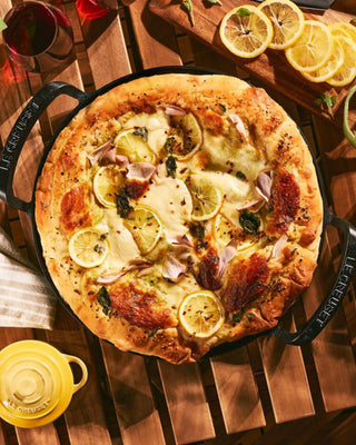 Le Creuset BBQ round pizza pan diam. 35 cm. - 13.78 in. - Buy now on ShopDecor - Discover the best products by LE CREUSET design