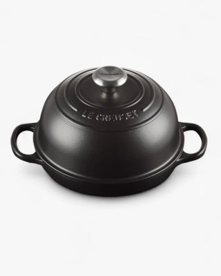 Le Creuset Cast Iron bread oven diam. 24 cm. Le Creuset Satin black - Buy now on ShopDecor - Discover the best products by LE CREUSET design