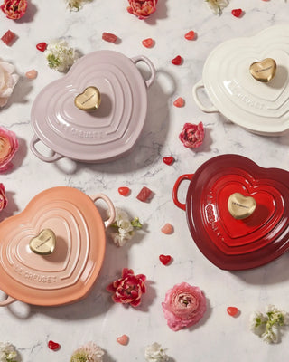 Le Creuset cast iron heart casserole with heart shaped knob diam. 20 cm. - Buy now on ShopDecor - Discover the best products by LE CREUSET design