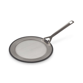 Le Creuset Stainless Steel splatter guard for frying pans da 20 a 24 cm. - from 7 3 4 to 9 1 2 in. - Buy now on ShopDecor - Discover the best products by LE CREUSET design