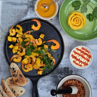 Le Creuset Tradition cast iron crepe pan - Buy now on ShopDecor - Discover the best products by LE CREUSET design