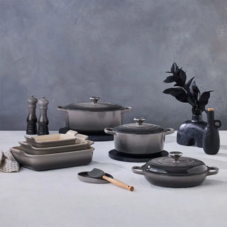 Le Creuset Signature cast iron oval casserole - Buy now on ShopDecor - Discover the best products by LE CREUSET design