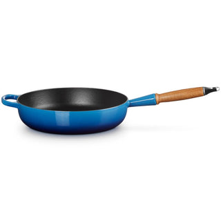 Le Creuset Signature cast iron classic sauté pan with wooden handle diam. 28 cm. Le Creuset Azure Blue - Buy now on ShopDecor - Discover the best products by LECREUSET design