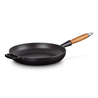Le Creuset Signature cast iron classic frying pan with wooden handle - Buy now on ShopDecor - Discover the best products by LE CREUSET design