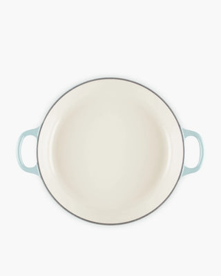 Le Creuset Signature cast iron petal shallow casserole diam. 26 cm - 10.24 in - Buy now on ShopDecor - Discover the best products by LE CREUSET design