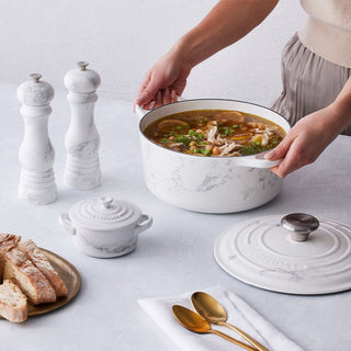 Le Creuset Marble Signature cast iron round casserole diam. 24 cm. - Buy now on ShopDecor - Discover the best products by LE CREUSET design