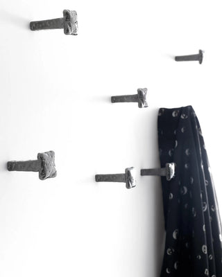 Opinion Ciatti Chiodo Schiaccia Chiodo set 4 pieces clothes hanger nail - Buy now on ShopDecor - Discover the best products by OPINION CIATTI design