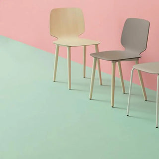 Pedrali Babila 2750 chair with ash legs and technopolymer shell