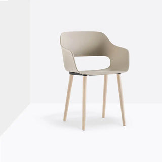 Pedrali Babila 2755 armchair with ash legs and polypropylene shell