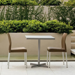 Pedrali Ice 800 chair with polypropylene shell and anodized aluminium frame