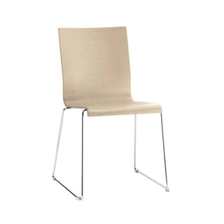 Pedrali Kuadra 1328 chair with oak shell and steel sled frame