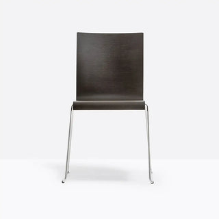 Pedrali Kuadra 1328 chair with oak shell and steel sled frame