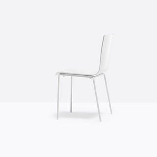 Pedrali Kuadra XL 2403 chair with technopolymer shell and round steel frame