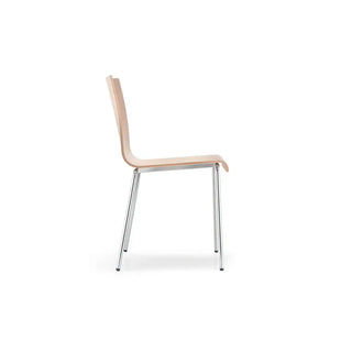 Pedrali Kuadra XL 2413 chair with oak shell and round steel frame