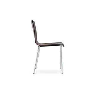 Pedrali Kuadra XL 2413 chair with oak shell and round steel frame