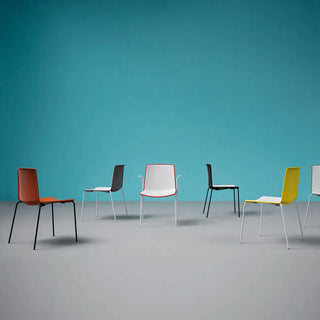 Pedrali Tweet 890 chair with polypropylene shell and steel legs