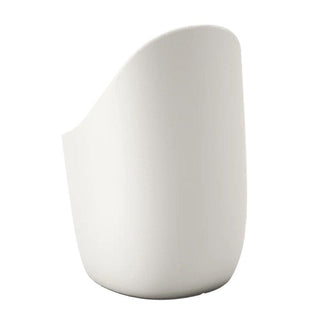 Qeeboo Cobble Chair in recyclable polyethylene - Buy now on ShopDecor - Discover the best products by QEEBOO design