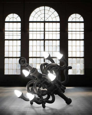 Lampadaire Qeeboo Fallen Chandelier M par Studio Job