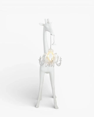 مصباح أرضي صغير الحجم على شكل زرافة Qeeboo Giraffe In Love