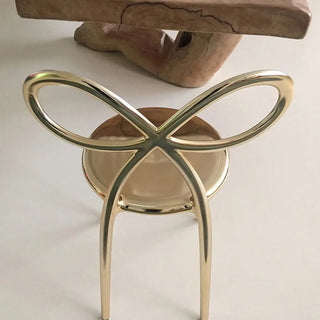 Qeeboo Ribbon καρέκλα με μεταλλικό φινίρισμα από πολυαιθυλένιο