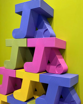 Qeeboo Walking Table low table - Buy now on ShopDecor - Discover the best products by QEEBOO design