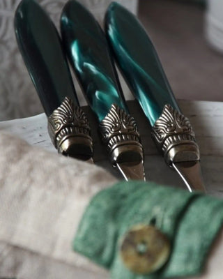 Rivadossi Sandro | Laura polished stainless steel cutlery set with PMMA handle and antique finish ring - Buy now on ShopDecor - Discover the best products by RIVADOSSI SANDRO design