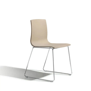 Scab Alice 2677 chair with technopolymer shell and steel sled base