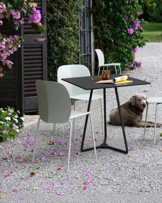 Scab Atomo 5032 aluminium table base with steel tabletop