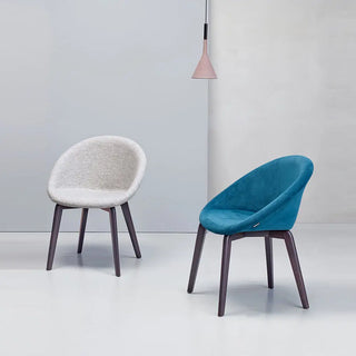 Scab Natural Giulia Pop 2828 upholstered chair with wooden legs