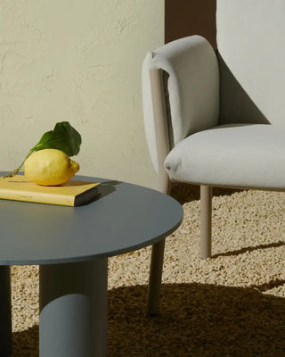 Scab Hyppo coffee table with aluminium legs and HPL top